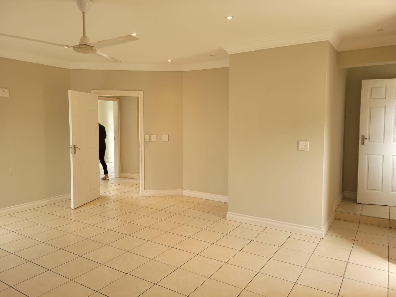 IMG-20241015-WA0095 Beautiful Double-Story Family Home with Separate Flat in Shelly Beach