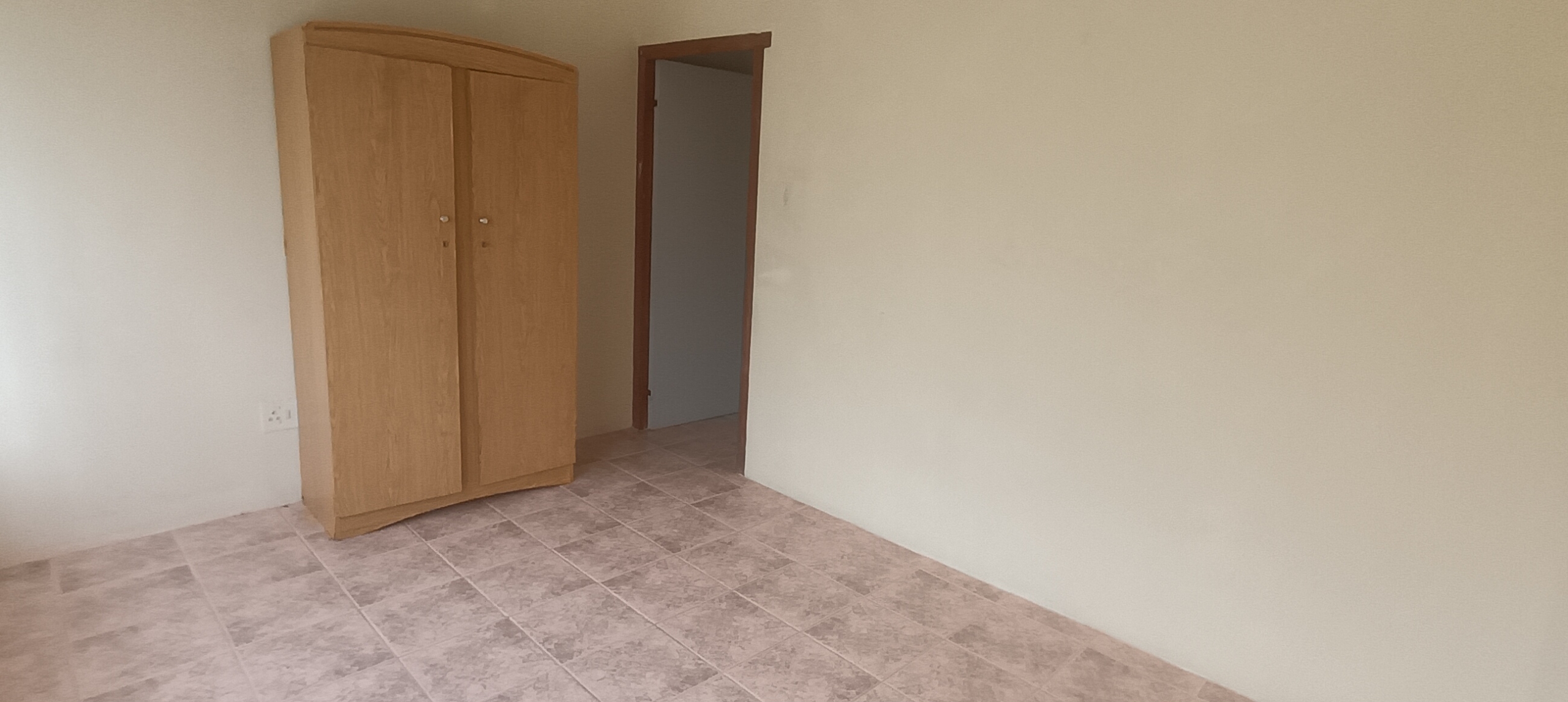 IMG_20260221_110539 6-Bedroom Coastal Sanctuary with Expansive Sea Views – Margate,