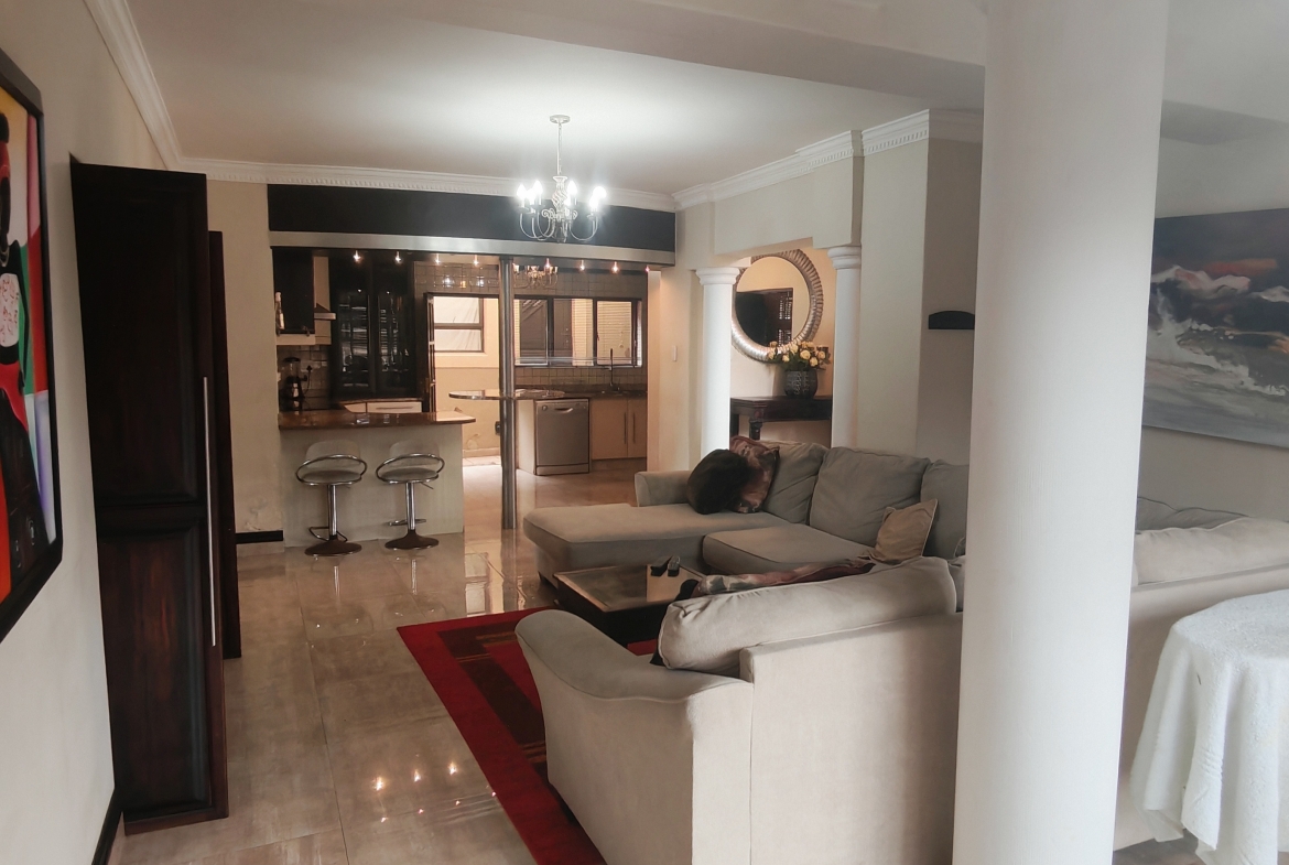 Sophisticated 5-Bedroom Residence with Ocean Views, Uvongo