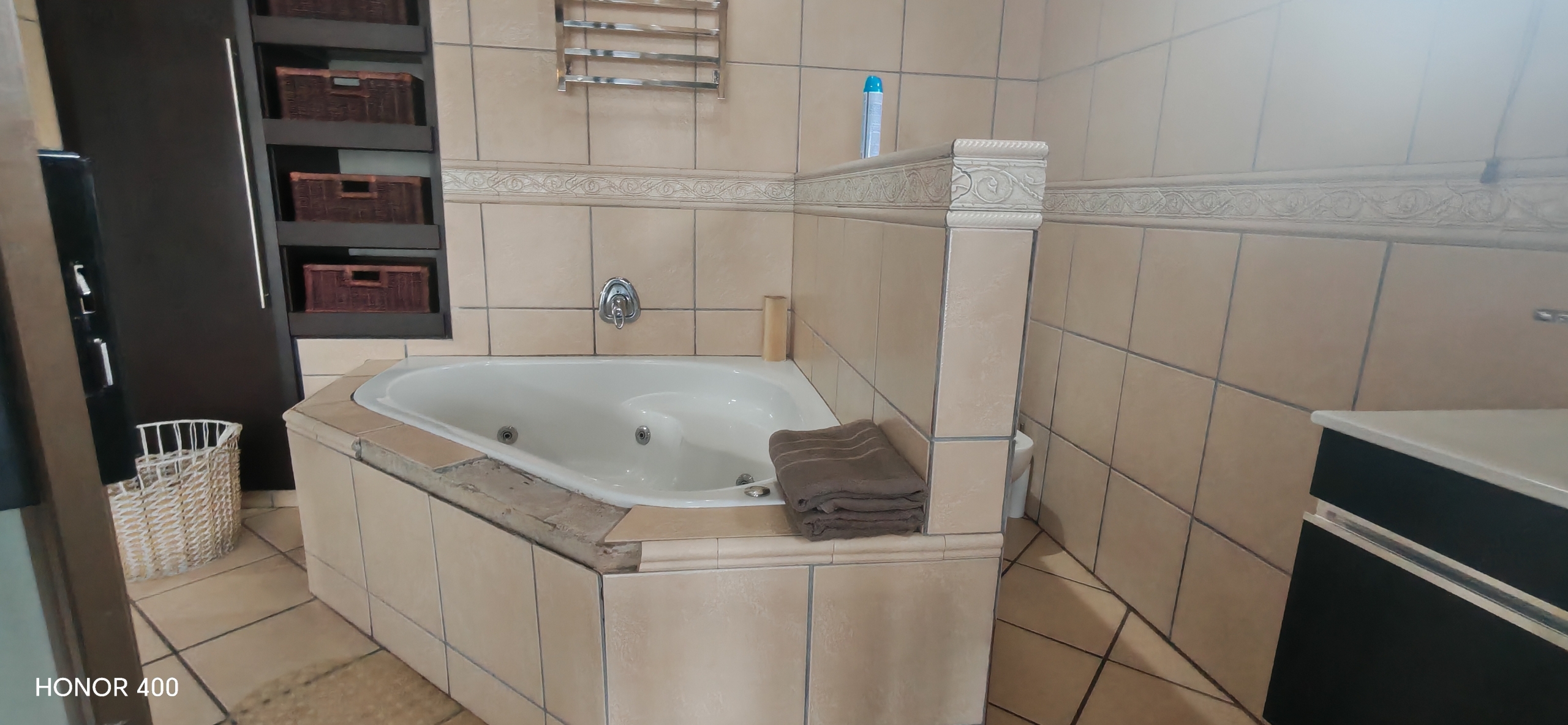 IMG_20260922_095706 Sophisticated 5-Bedroom Residence with Ocean Views, Uvongo