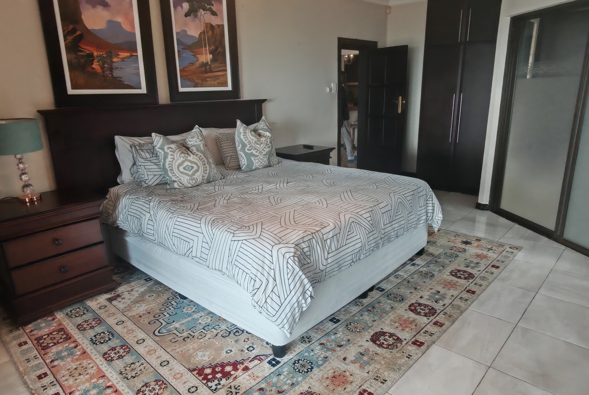 Sophisticated 5-Bedroom Residence with Ocean Views, Uvongo