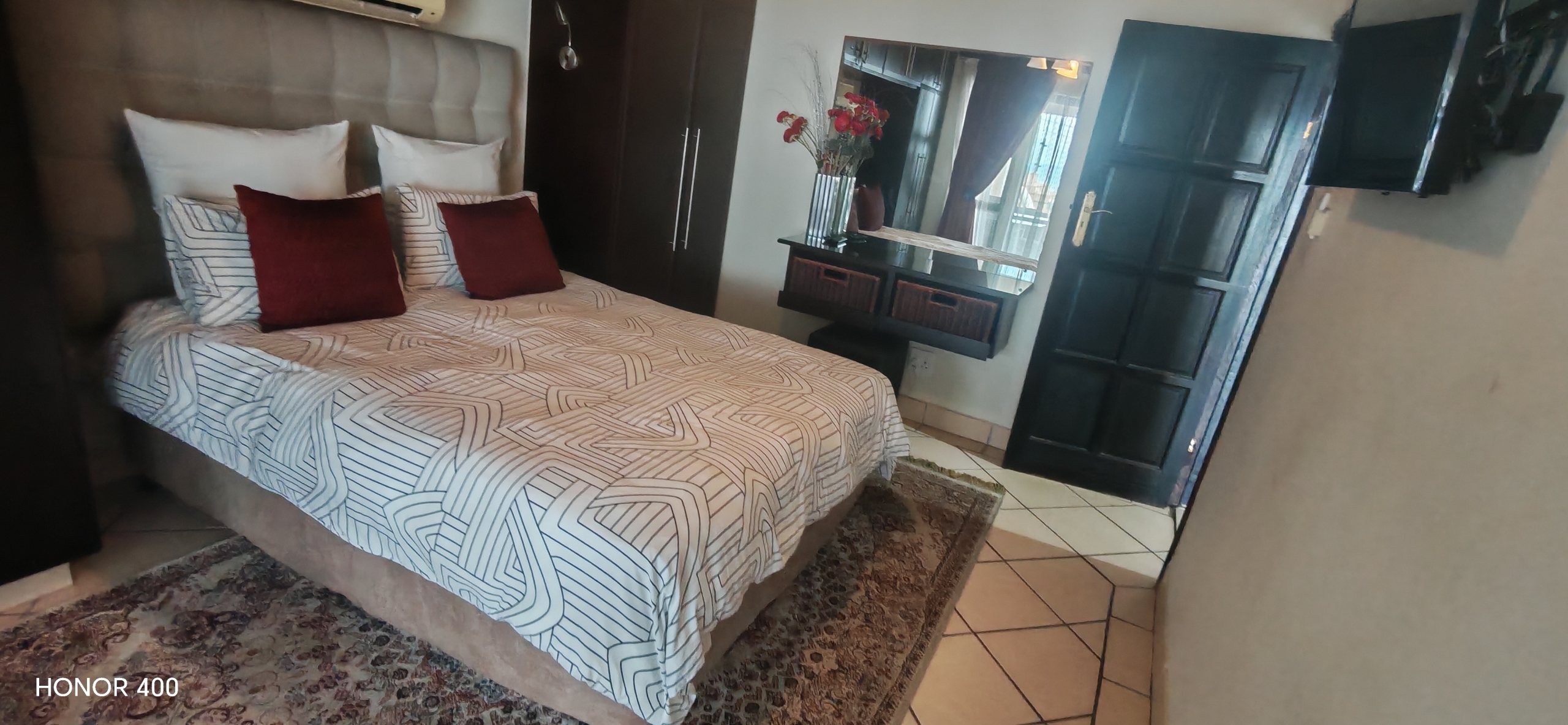 IMG_20260922_095827 Sophisticated 5-Bedroom Residence with Ocean Views, Uvongo