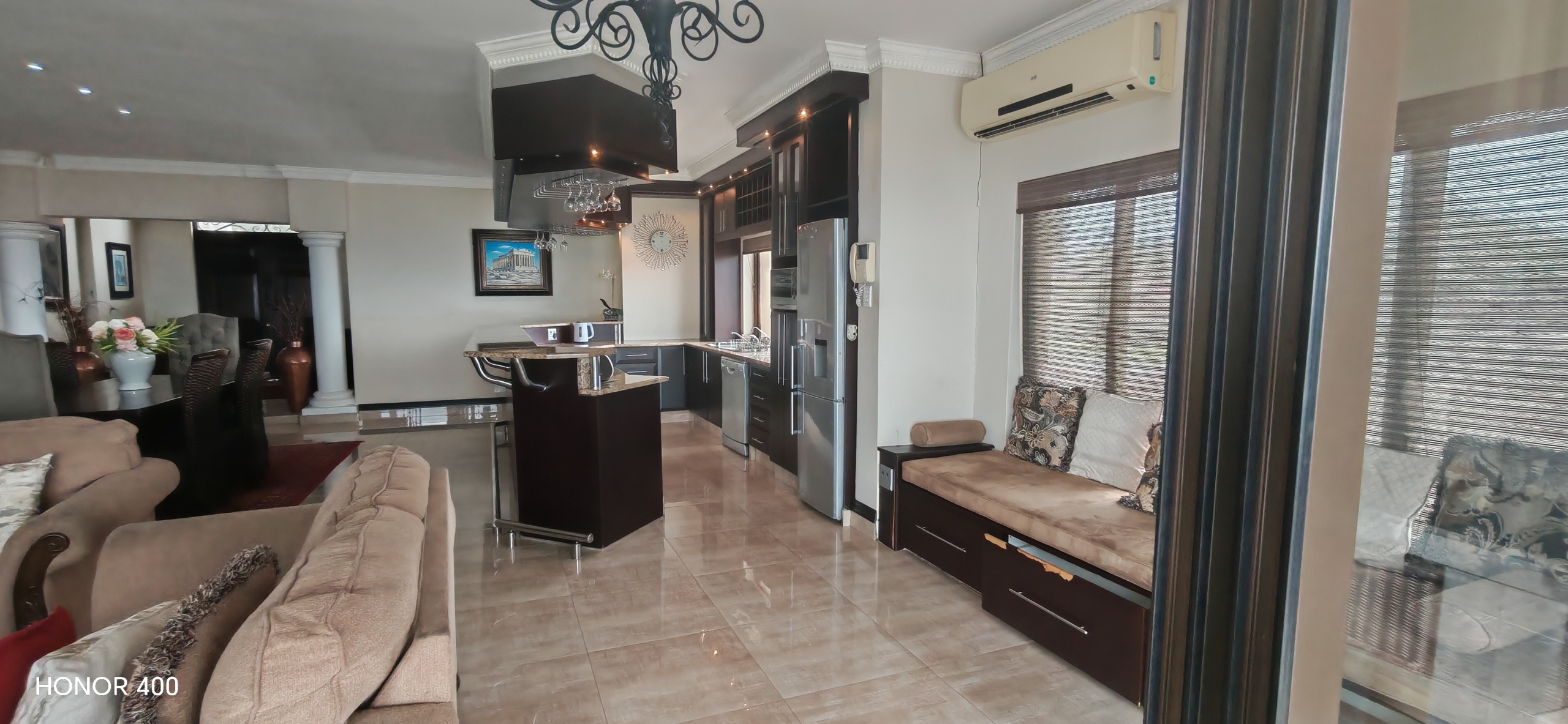 IMG_20260922_100141 Sophisticated 5-Bedroom Residence with Ocean Views, Uvongo