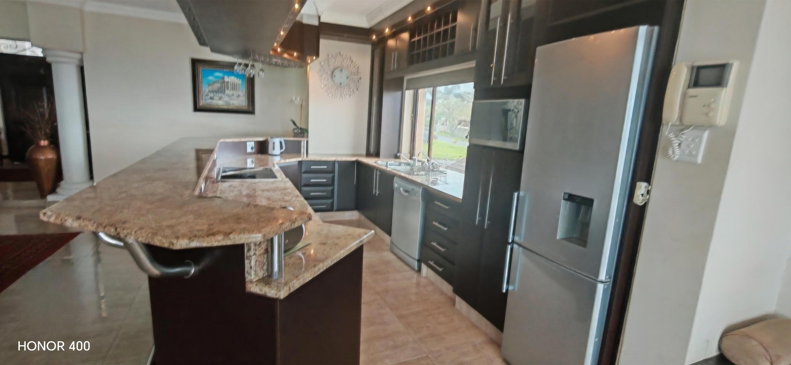 IMG_20260922_100155_edit_302512743306526 Sophisticated 5-Bedroom Residence with Ocean Views, Uvongo