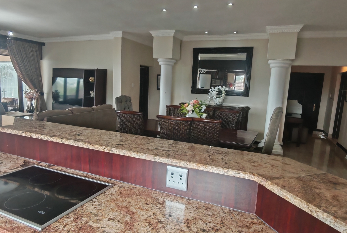 Sophisticated 5-Bedroom Residence with Ocean Views, Uvongo
