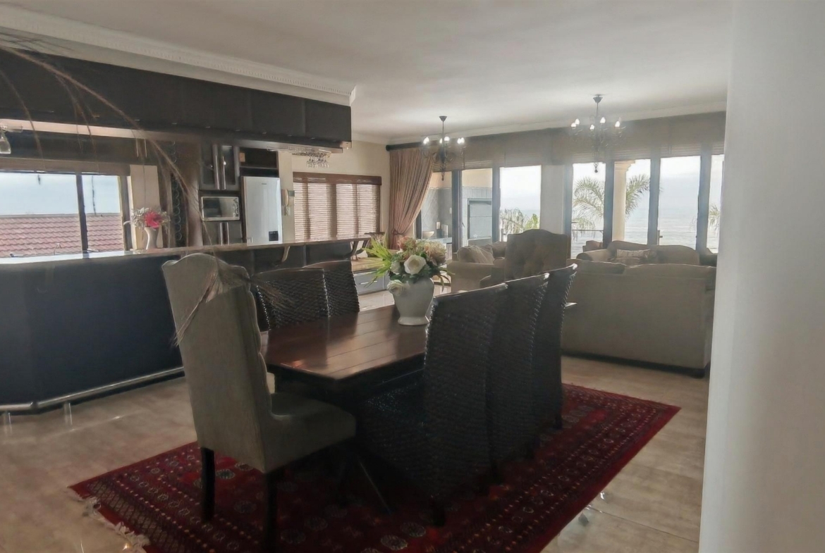 Sophisticated 5-Bedroom Residence with Ocean Views, Uvongo