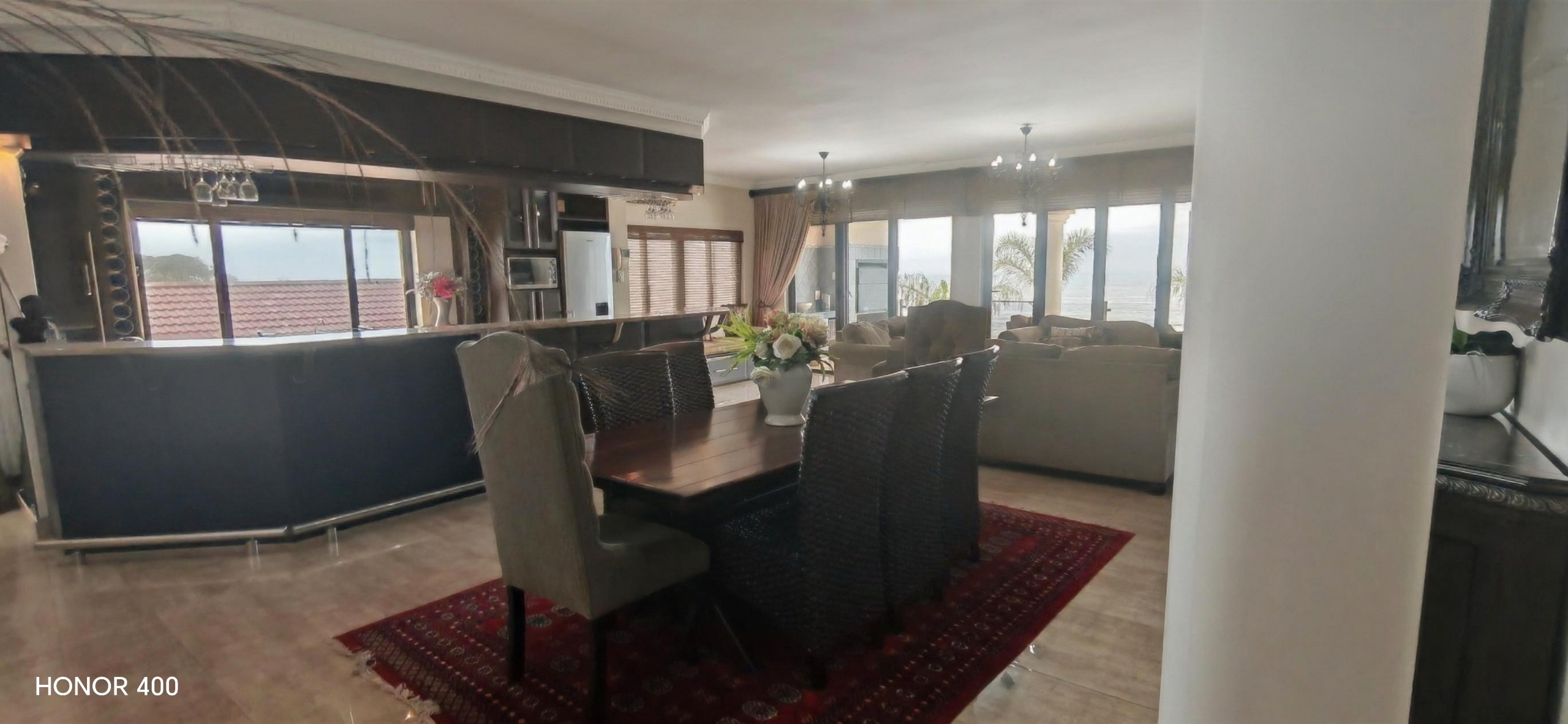 IMG_20260922_100257_edit_302468535249824 Sophisticated 5-Bedroom Residence with Ocean Views, Uvongo