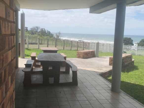 Modern 7-Bedroom Beachfront Residence with Uninterrupted Sea Views – Spiros Beach, Port Edward