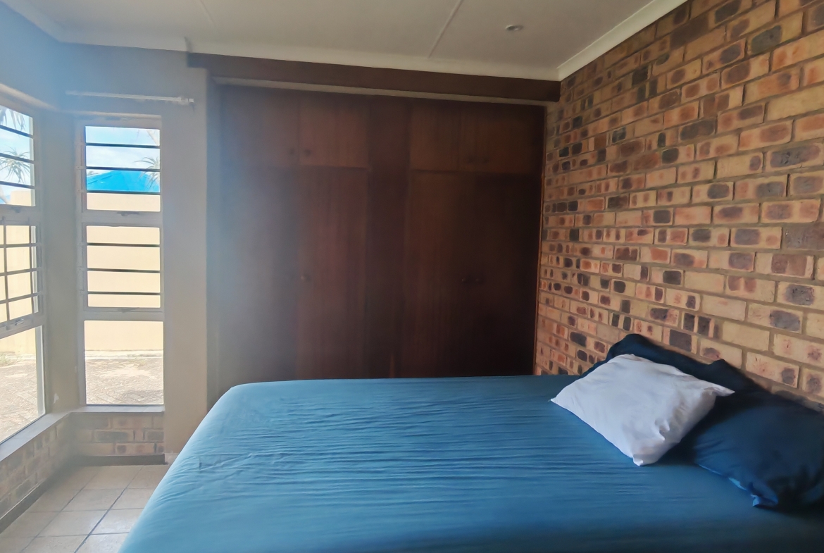 Modern 7-Bedroom Beachfront Residence with Uninterrupted Sea Views – Spiros Beach, Port Edward
