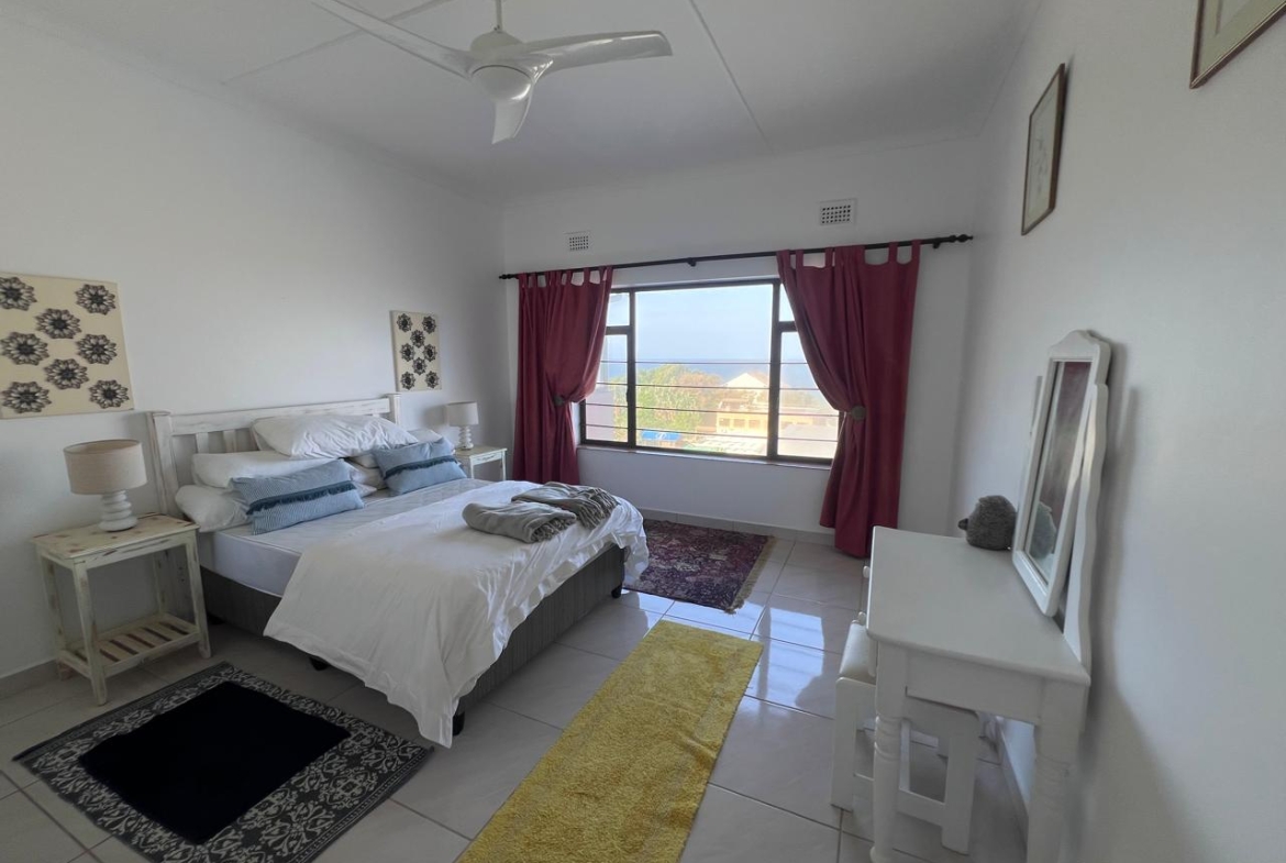 Spacious 2-Bedroom Apartment with Beautiful Sea Views to Rent