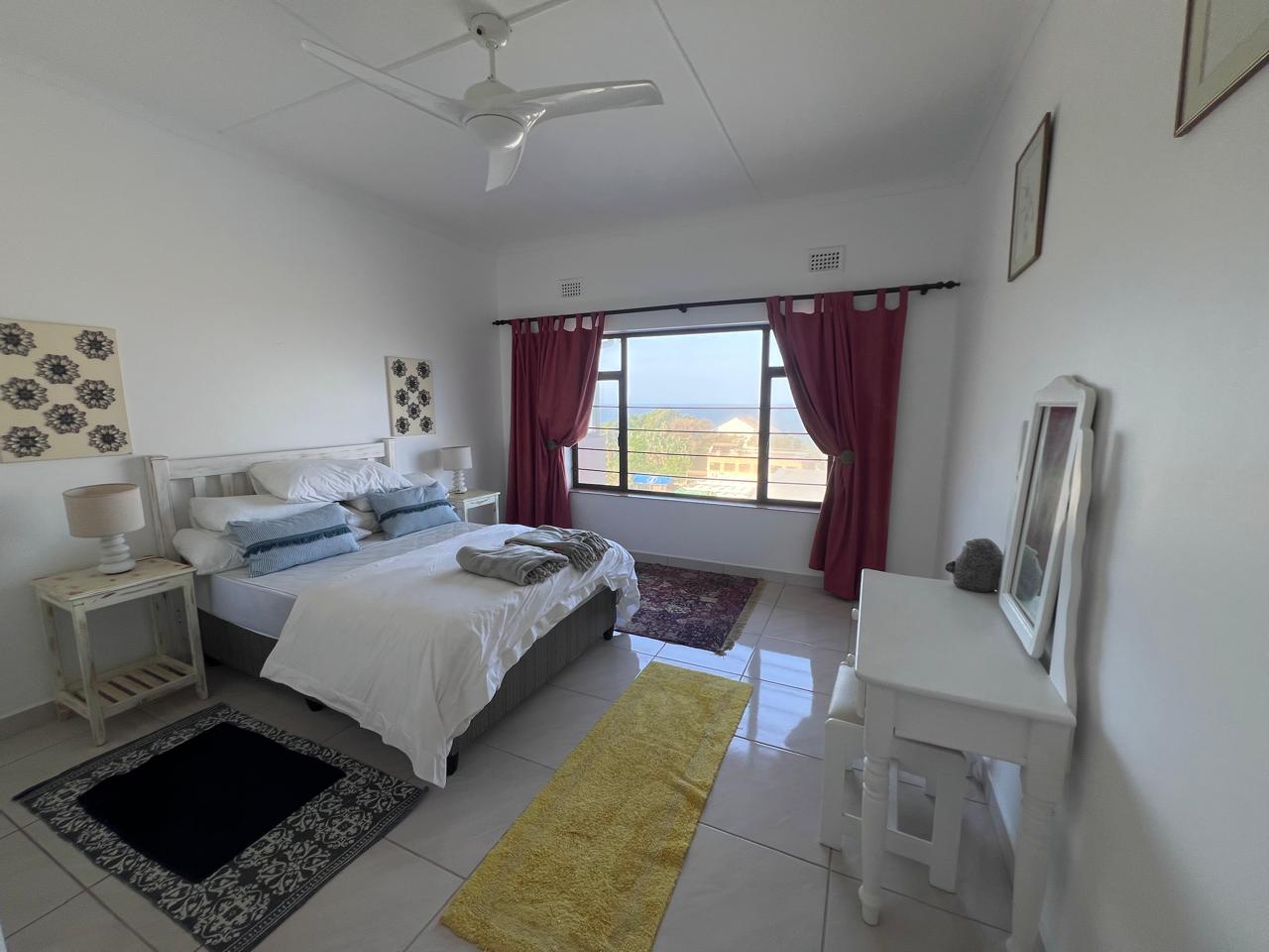 IMG_4054 Spacious 2-Bedroom Apartment with Beautiful Sea Views to Rent