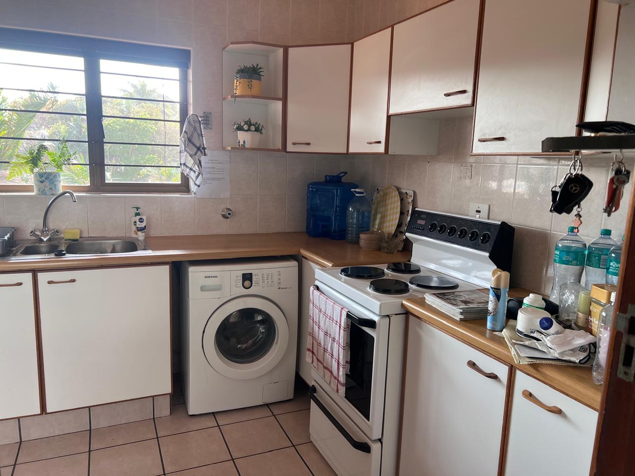 IMG_4062 Spacious 2-Bedroom Apartment with Beautiful Sea Views to Rent