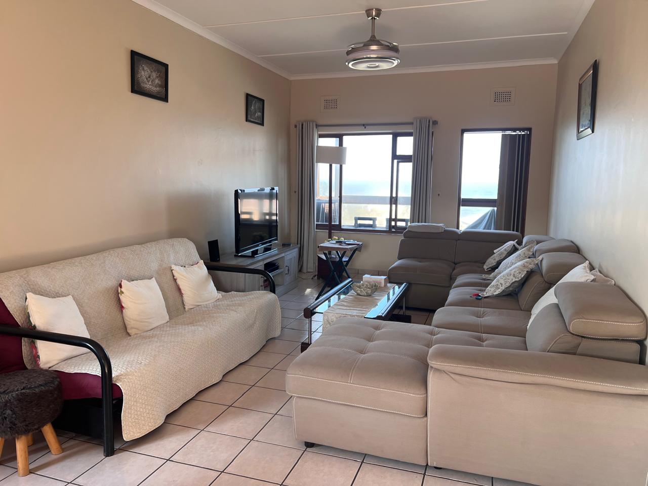 IMG_4066 Spacious 2-Bedroom Apartment with Beautiful Sea Views to Rent