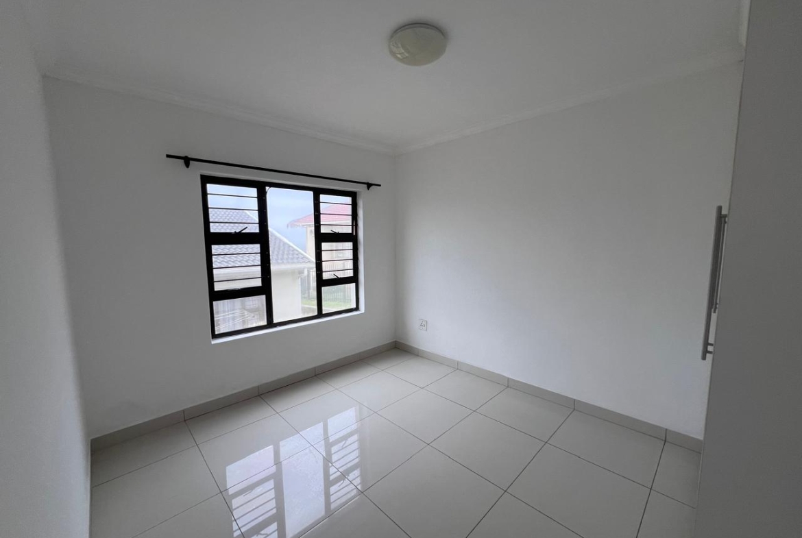 Modern 2 Bedroom Apartment To Rent in Uvongo