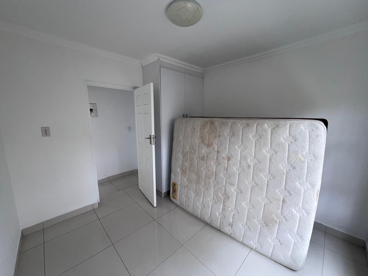 IMG_4254 Modern 2 Bedroom Apartment To Rent in Uvongo