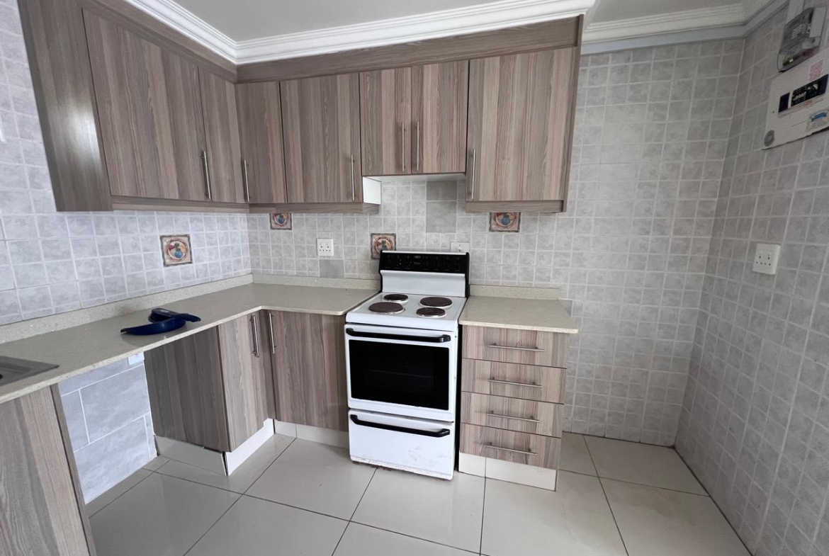 Modern 2 Bedroom Apartment To Rent in Uvongo