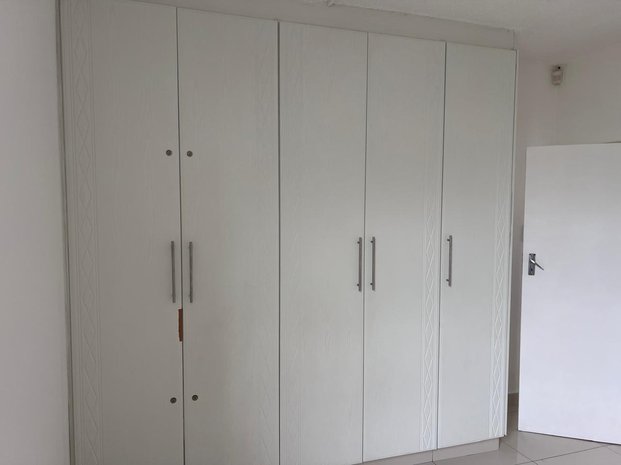 IMG_4272 Spacious 3-Bedroom Apartment with Beautiful Sea Views