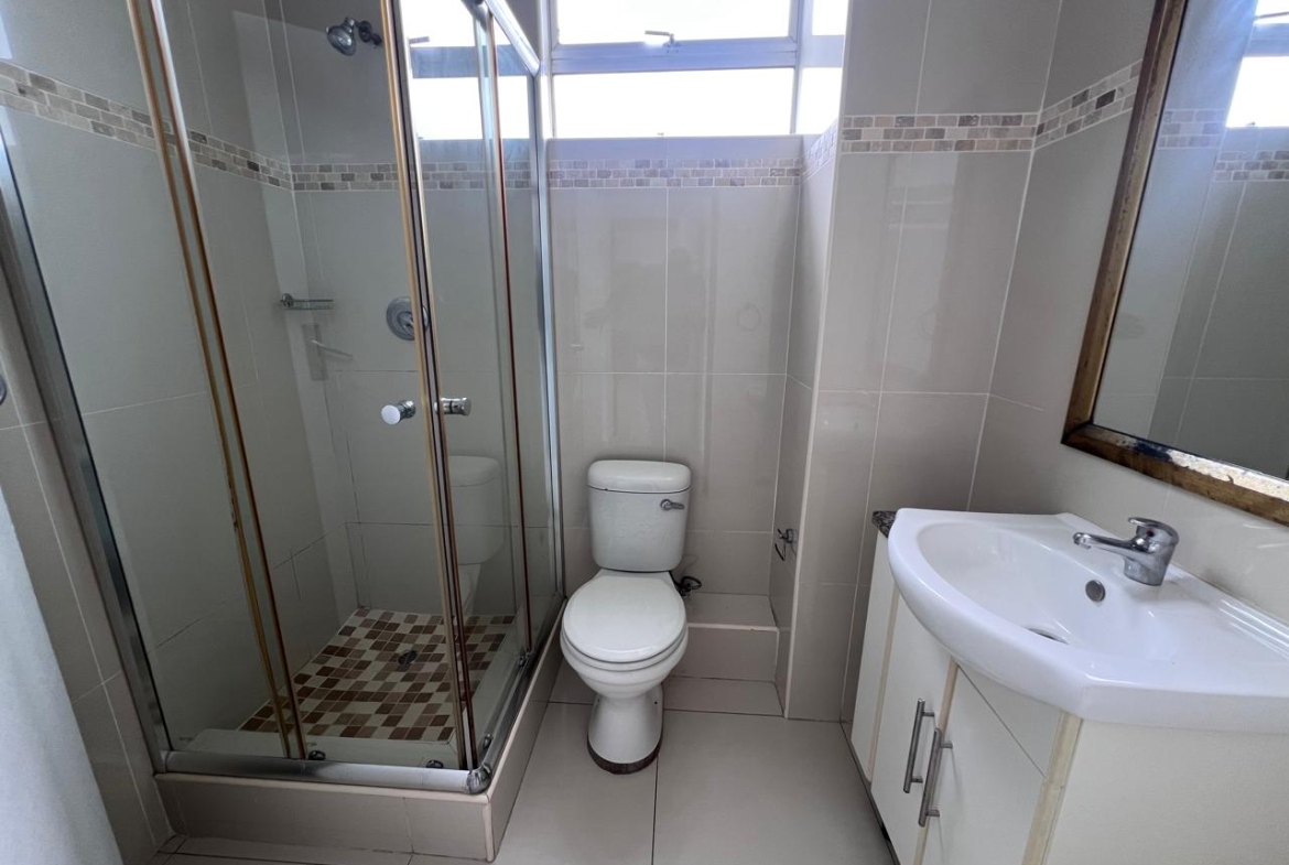 Spacious 3-Bedroom Apartment with Beautiful Sea Views