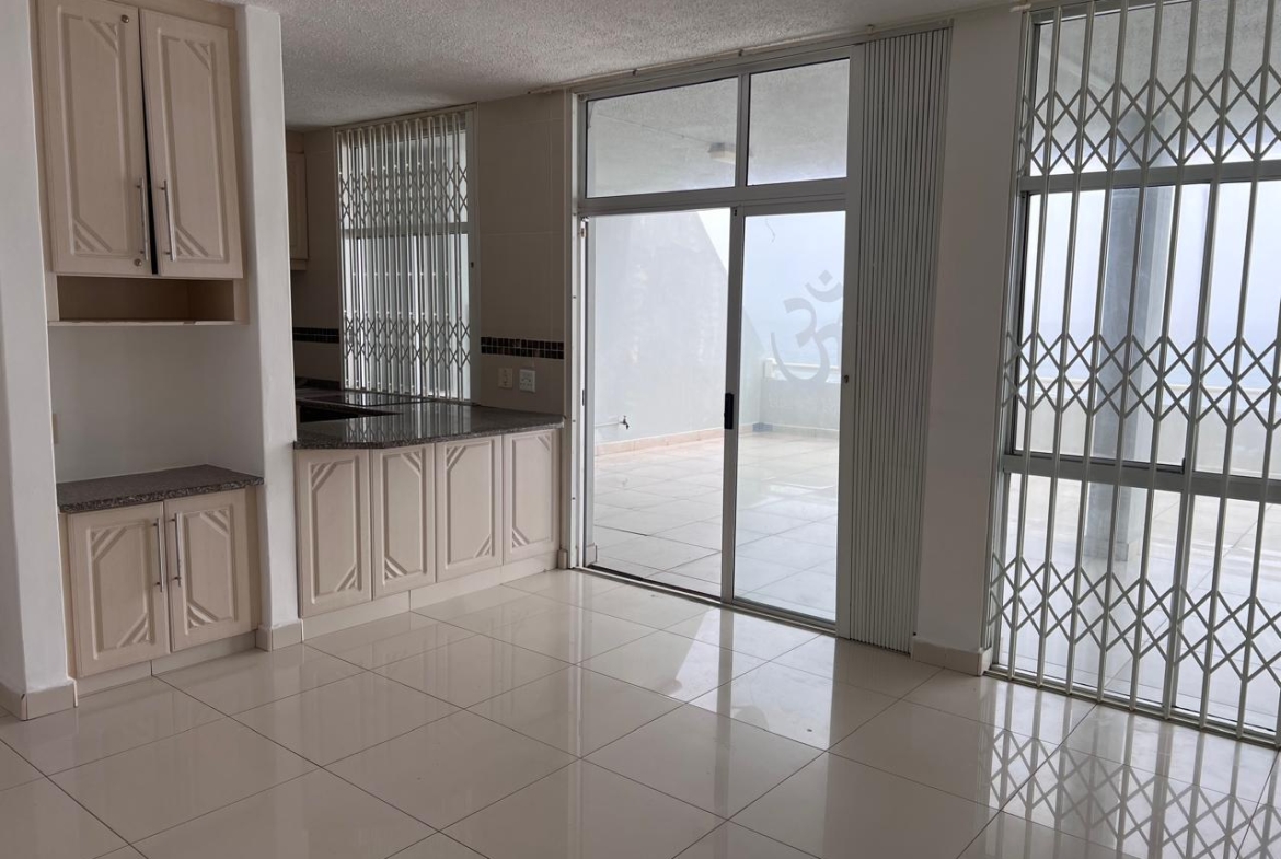 Spacious 3-Bedroom Apartment with Beautiful Sea Views