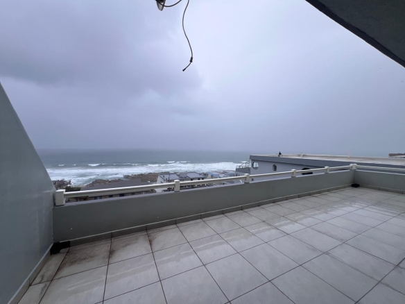 Spacious 3-Bedroom Apartment with Beautiful Sea Views
