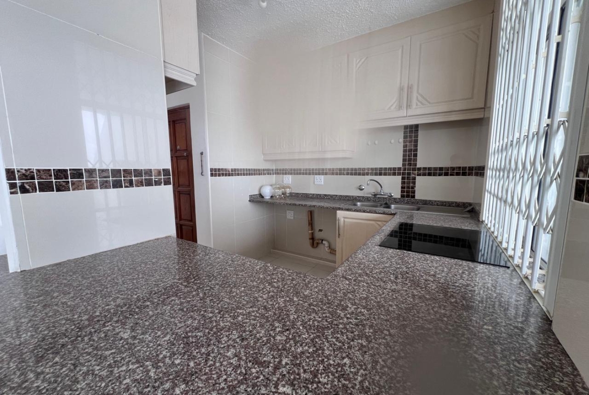 Spacious 3-Bedroom Apartment with Beautiful Sea Views
