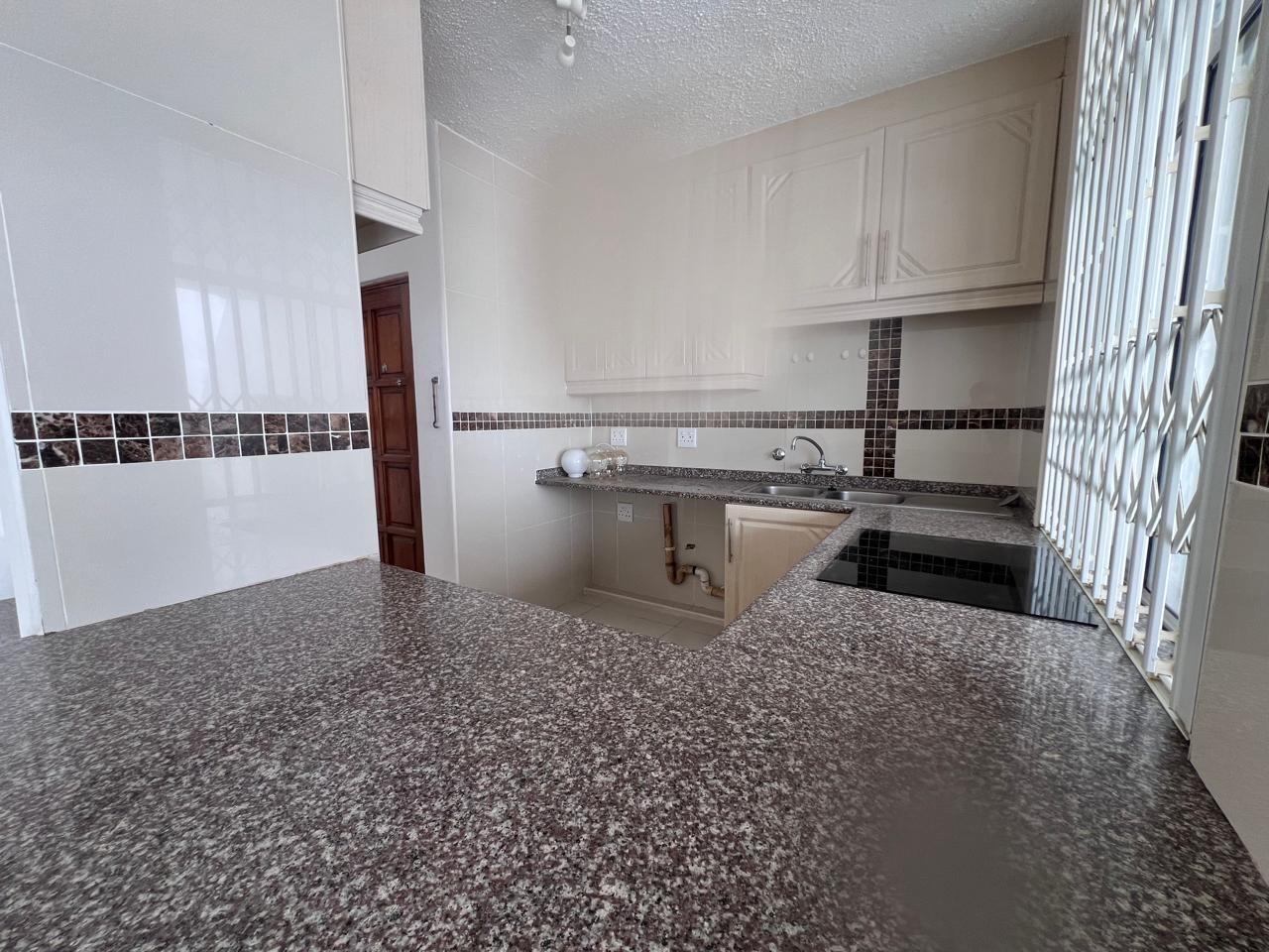 IMG_4285 Spacious 3-Bedroom Apartment with Beautiful Sea Views