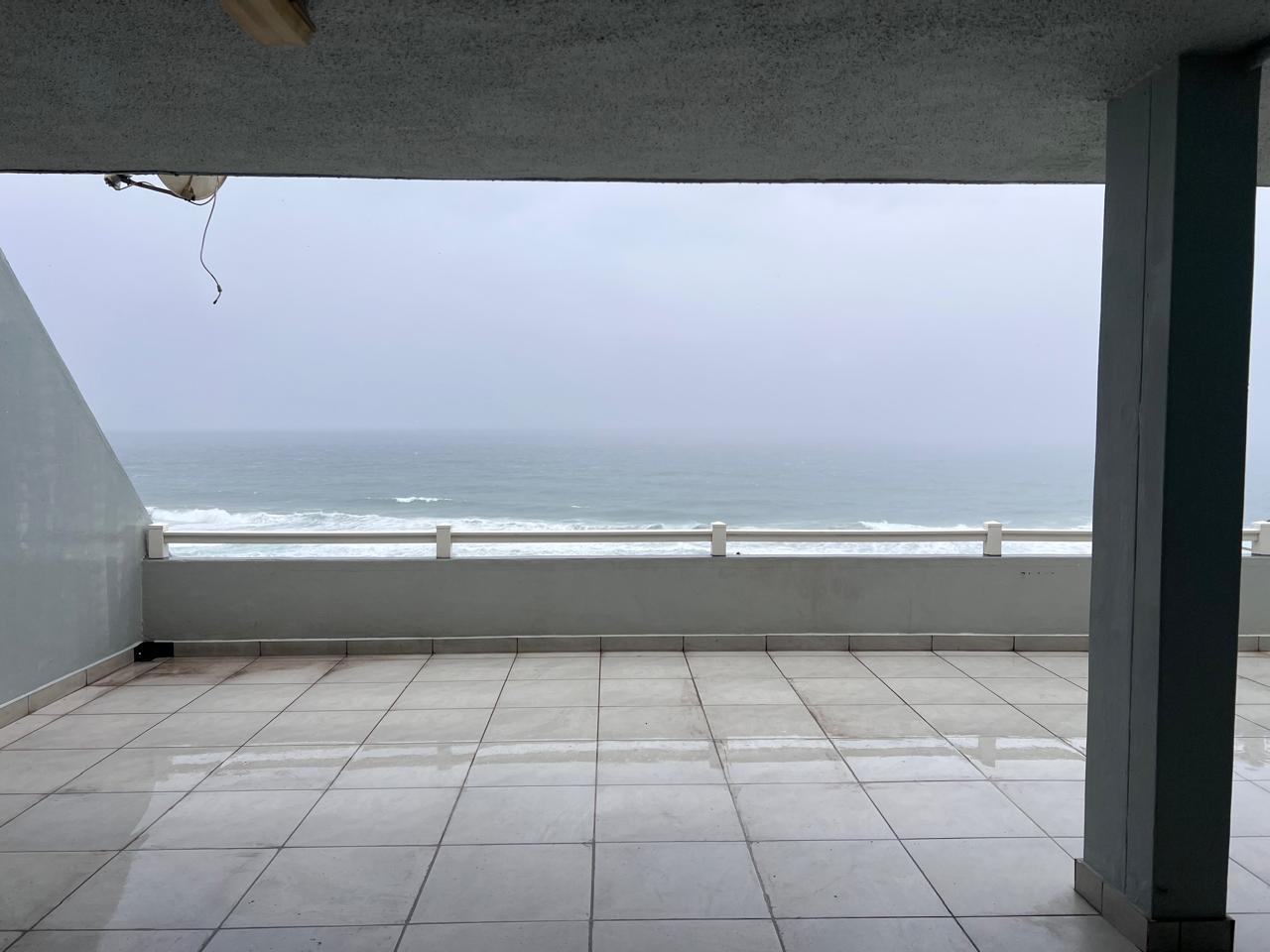 IMG_4286 Spacious 3-Bedroom Apartment with Beautiful Sea Views