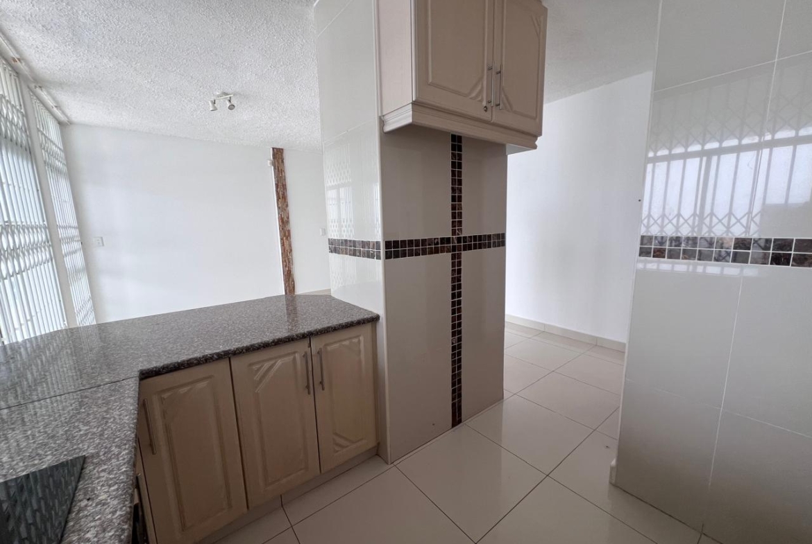 Spacious 3-Bedroom Apartment with Beautiful Sea Views