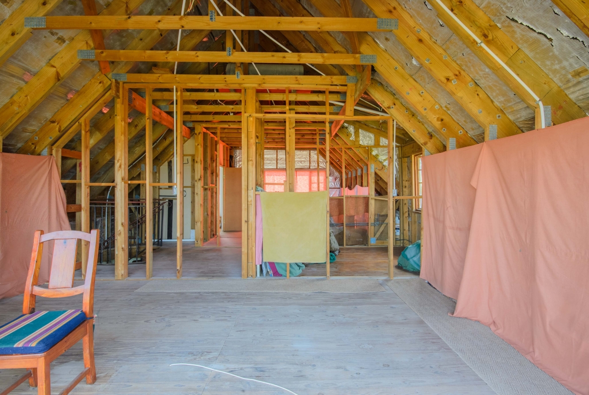The Former Galleon – Unique Renovation Opportunity with Incredible Views