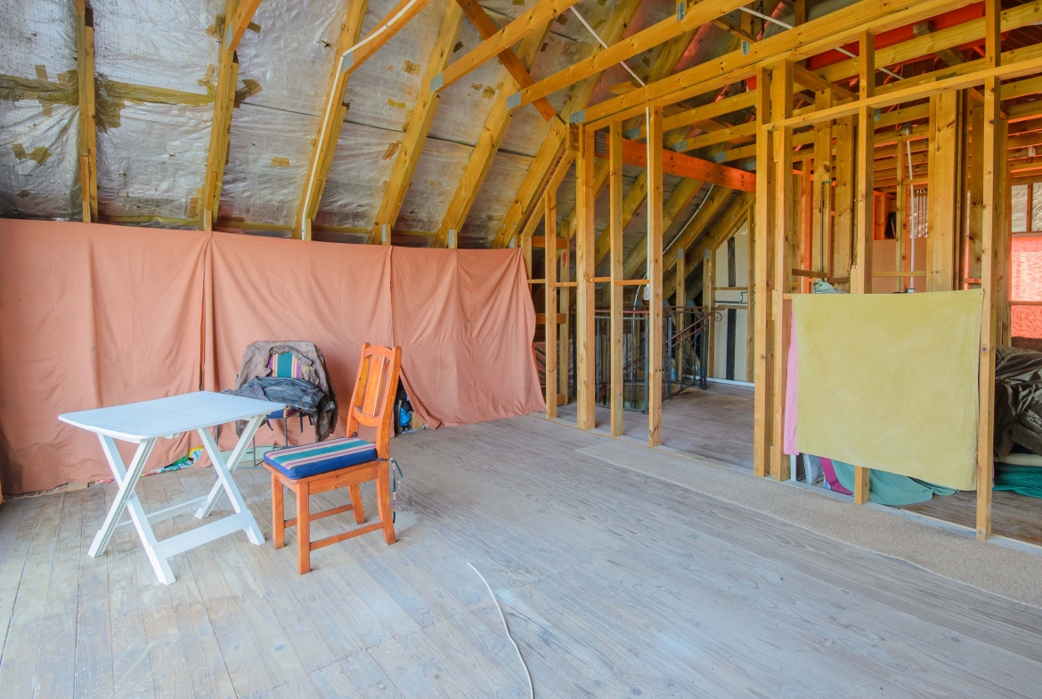 The Former Galleon – Unique Renovation Opportunity with Incredible Views