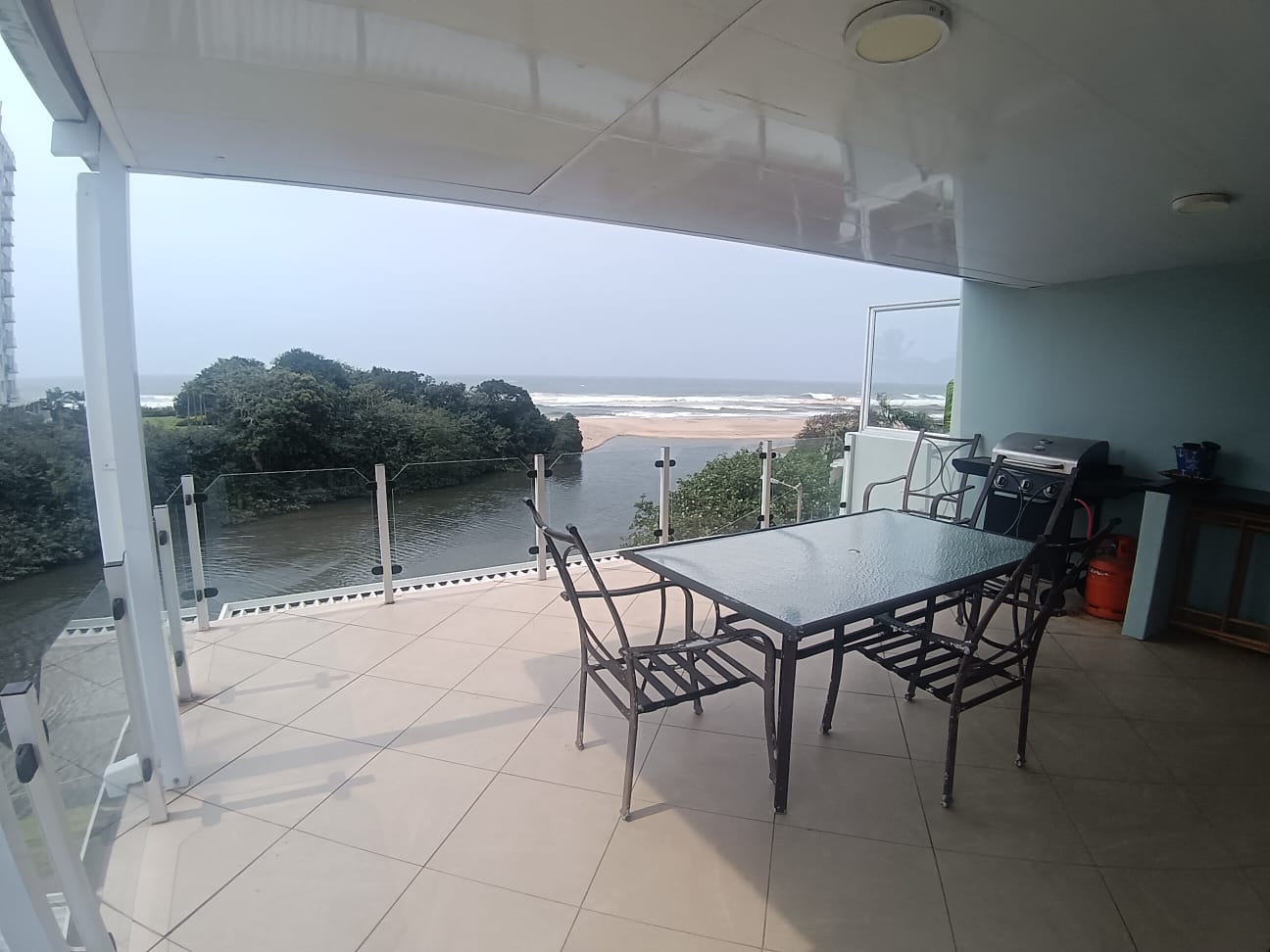 3 Bedroom, 2 Bathroom, Open Plan, Margate Sea view for Sale