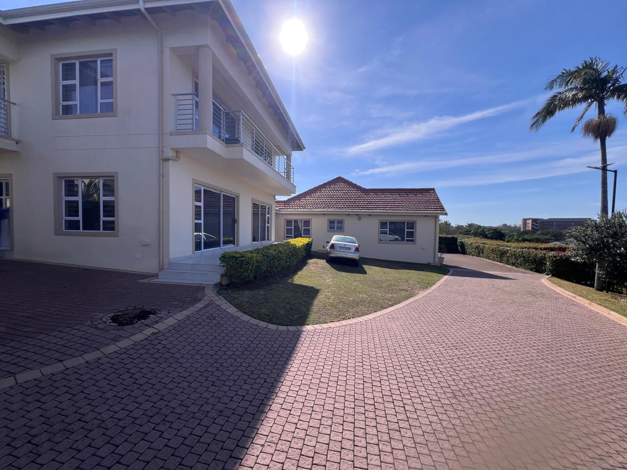a27b08c8-3823-4f1c-b123-e055a208f294 Modern 2 Bedroom Apartment For Rent