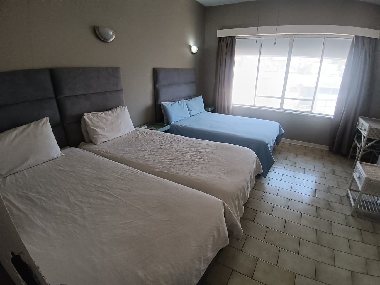 2 Bedroom, 2 Bathroom, open plan, Margate sea view for Sale