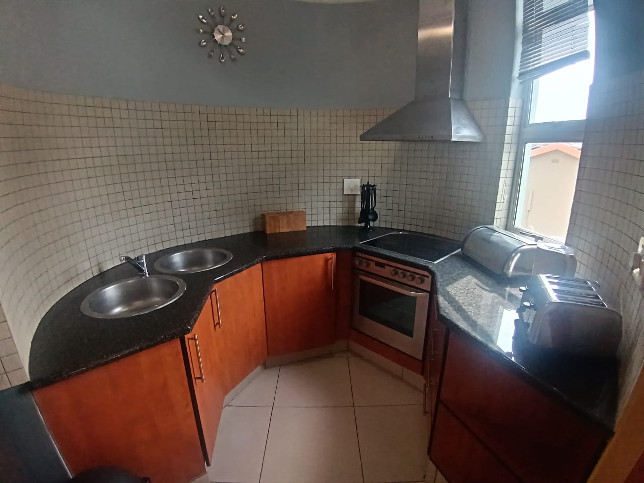 3 Bedroom, 2 Bathroom, Open Plan, Margate Sea view for Sale