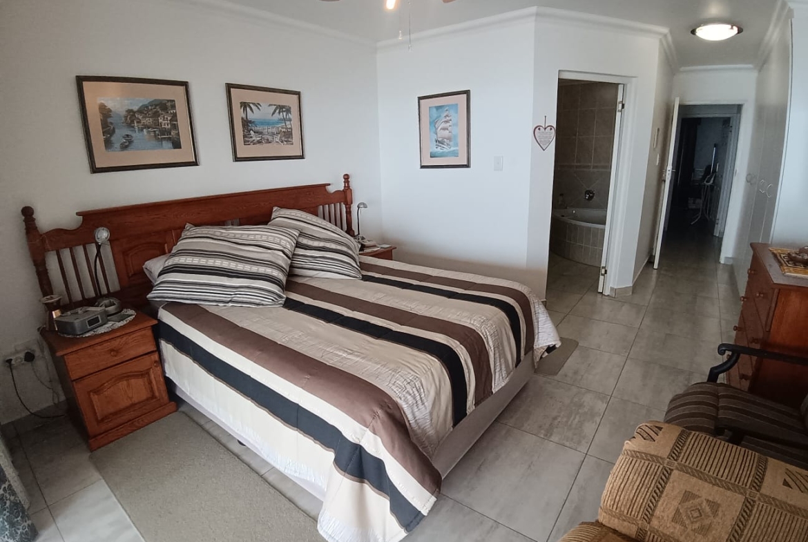 Spacious 3 Bedroom, 2 Bathroom, open plan Manaba Sea View For Sale