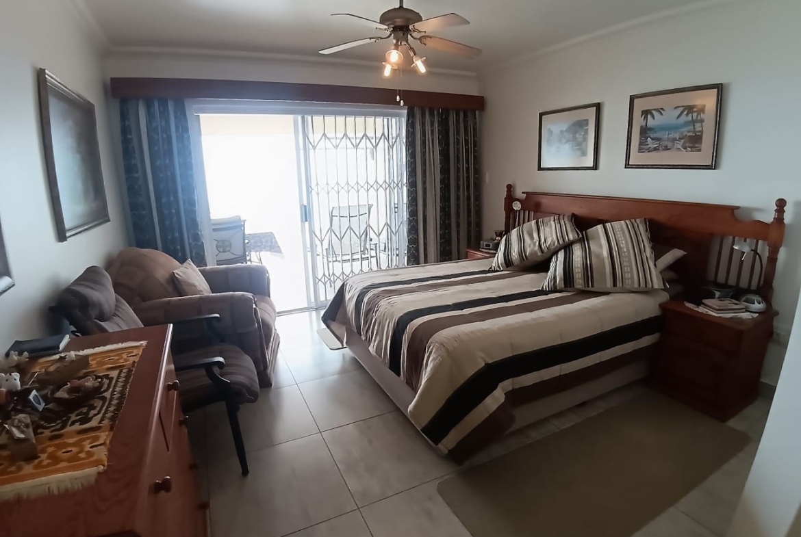 Spacious 3 Bedroom, 2 Bathroom, open plan Manaba Sea View For Sale