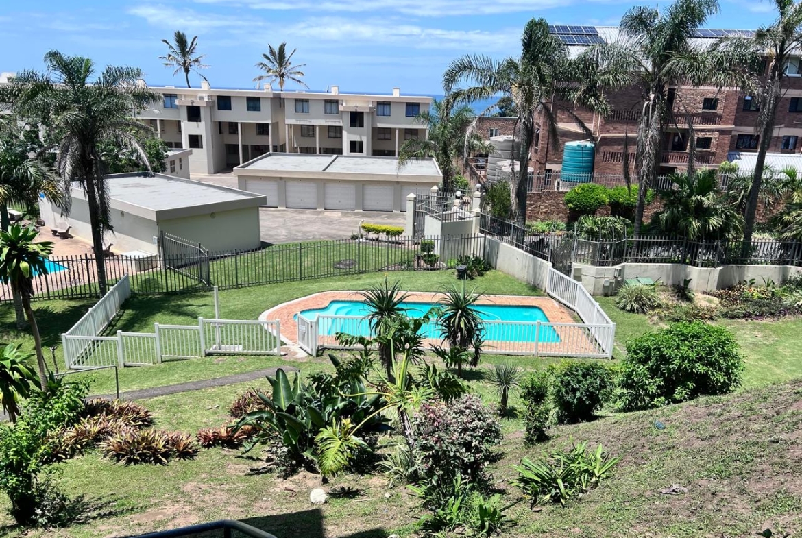 Fully Furnished Pet Friendly 3 Bedroom Apartment with Spectacular Sea Views