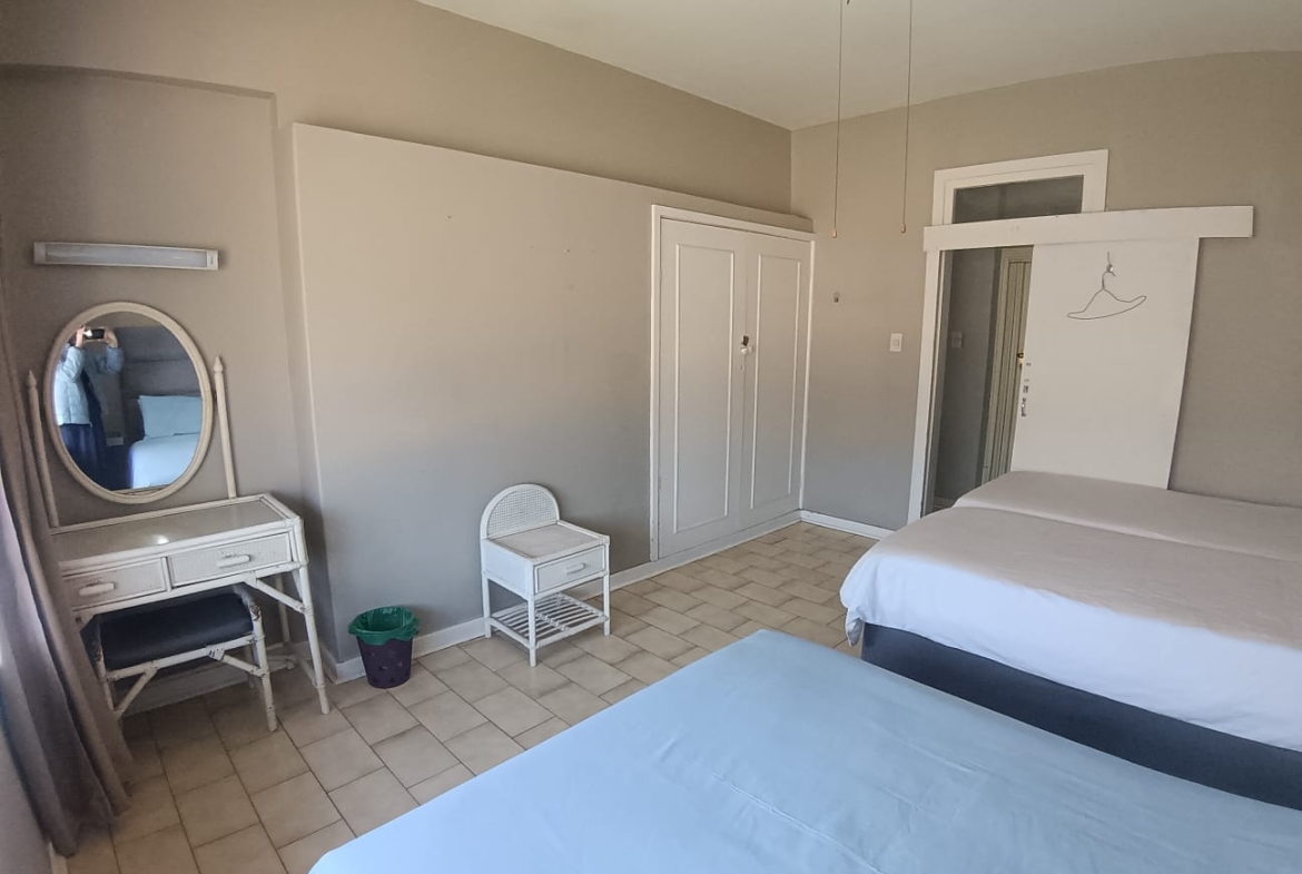 2 Bedroom, 2 Bathroom, open plan, Margate sea view for Sale