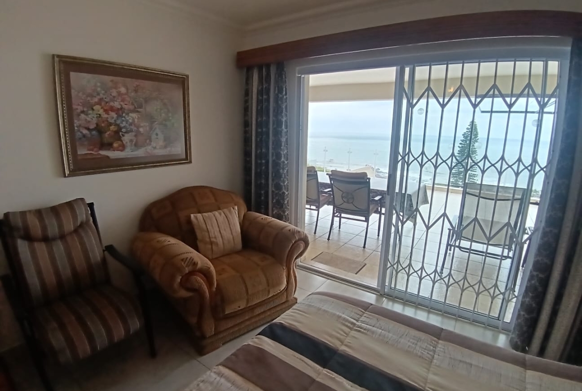 Spacious 3 Bedroom, 2 Bathroom, open plan Manaba Sea View For Sale