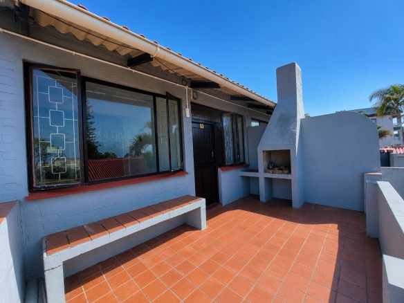 Cosy 2-Bedroom Unit to Rent in Margate