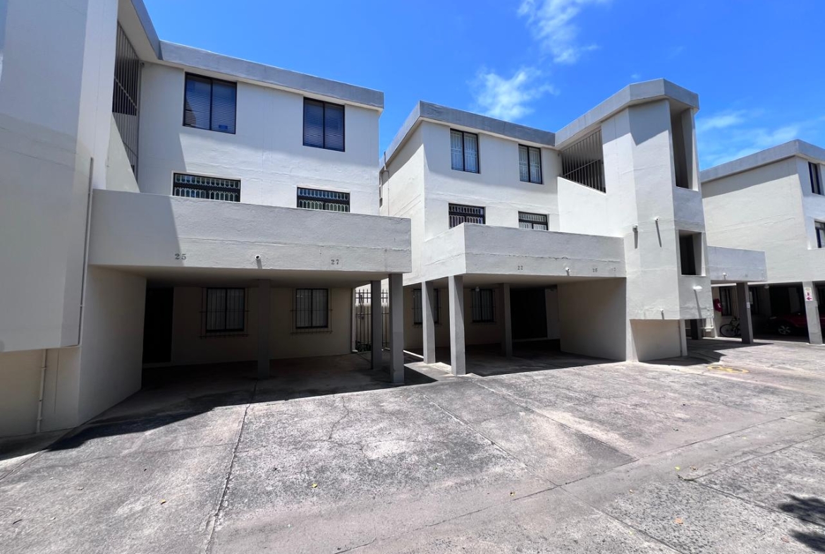 Fully Furnished Pet Friendly 3 Bedroom Apartment with Spectacular Sea Views
