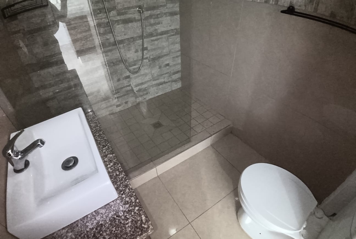 2 Bedroom, 1 Bathroom, open plan, Margate Sea view for Sale