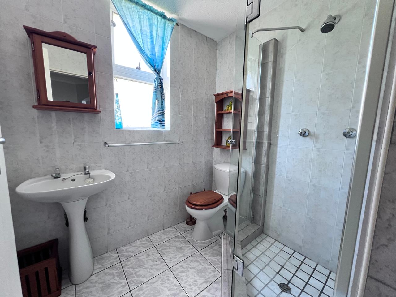 bf306bfb-5c18-4944-bb96-dddc4852b080 Fully Furnished Pet Friendly 3 Bedroom Apartment with Spectacular Sea Views