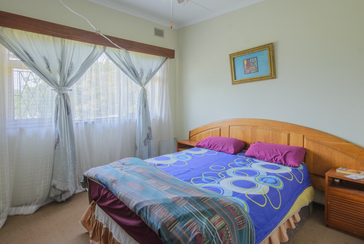 Large 1,650m² Property with Endless Potential in the Heart of Uvongo