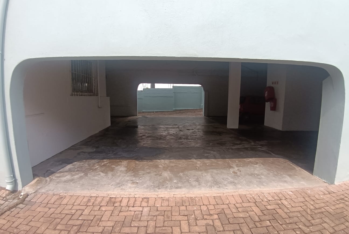 3 Bedroom, 2 Bathroom, Open Plan, Margate Sea view for Sale