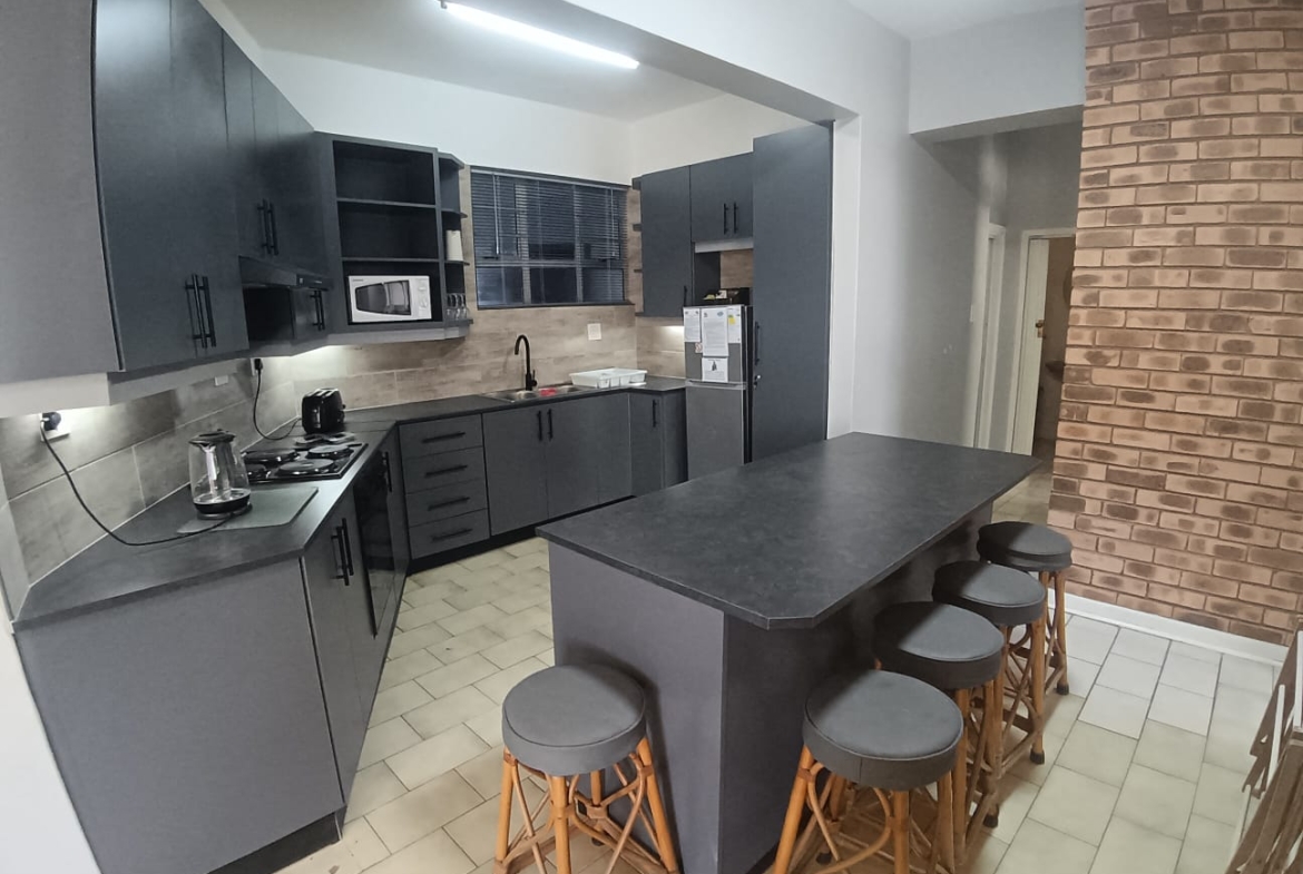 2 Bedroom, 2 Bathroom, open plan, Margate sea view for Sale
