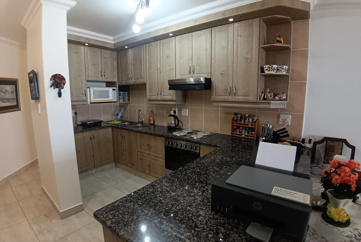 Spacious 3 Bedroom, 2 Bathroom, open plan Manaba Sea View For Sale