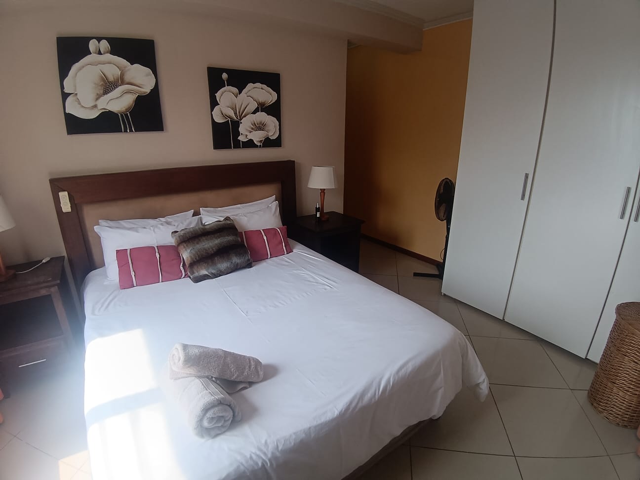3 Bedroom, 2 Bathroom, Open Plan, Margate Sea view for Sale