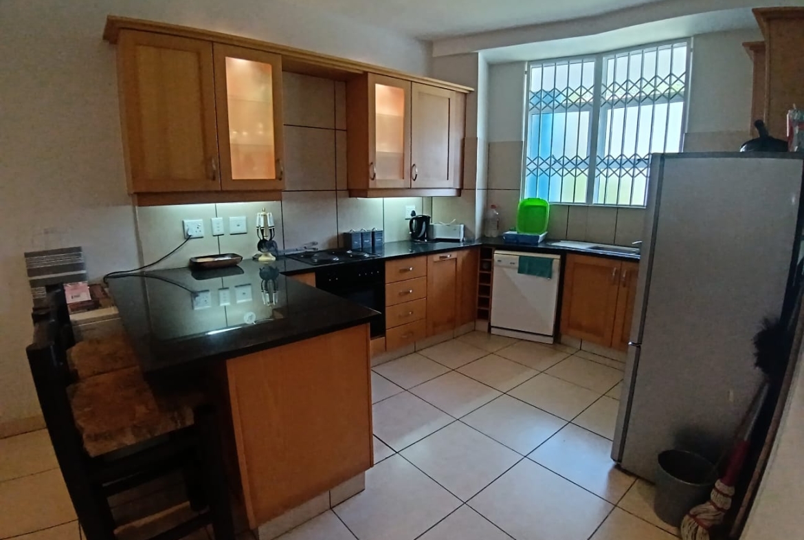 3 Bedroom, 2 Bathroom, Open Plan, Margate Sea view for Sale