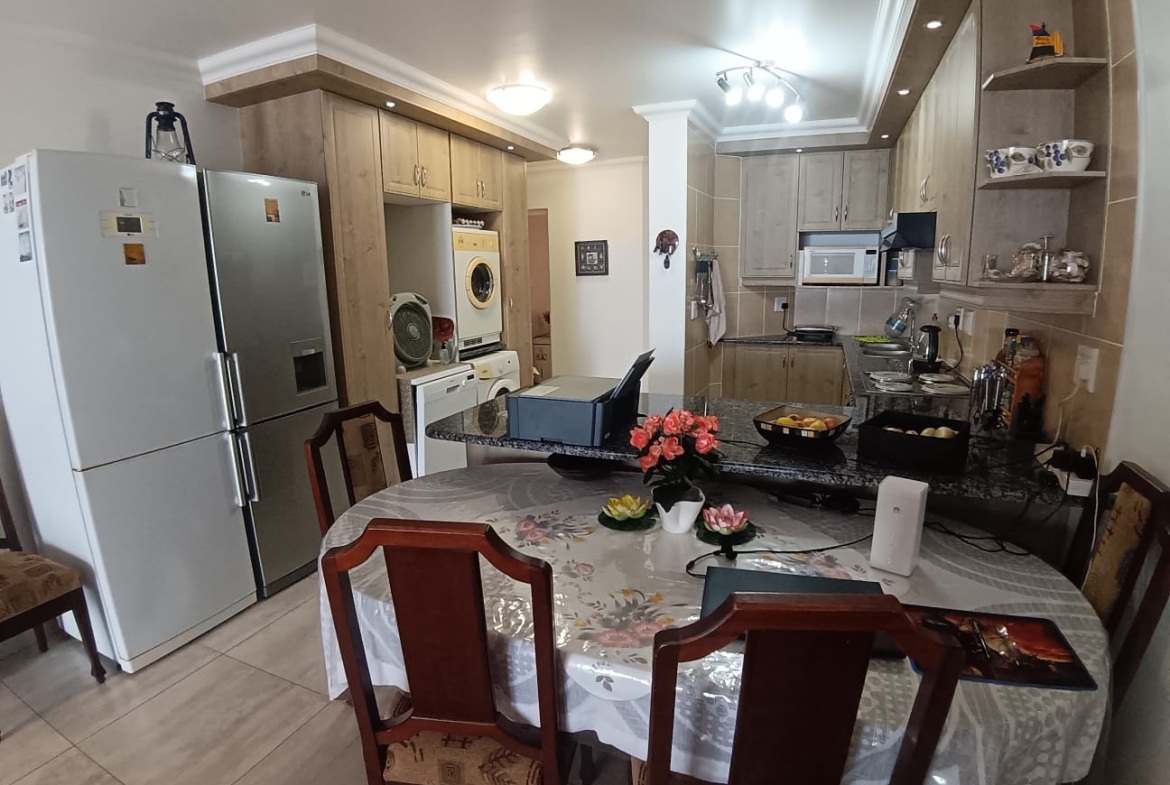 Spacious 3 Bedroom, 2 Bathroom, open plan Manaba Sea View For Sale